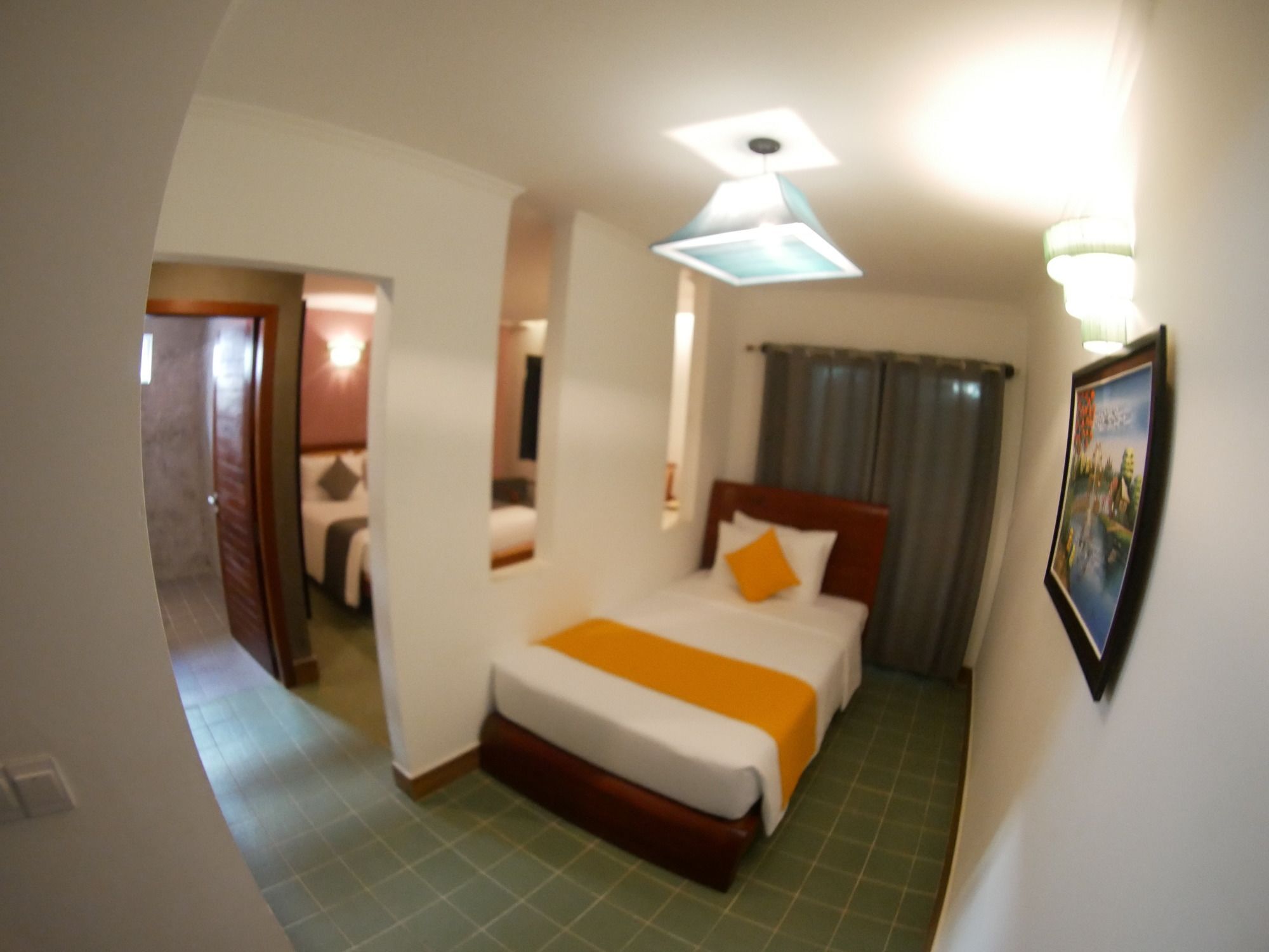 V Hotel Phnom Penh Exteriör bild